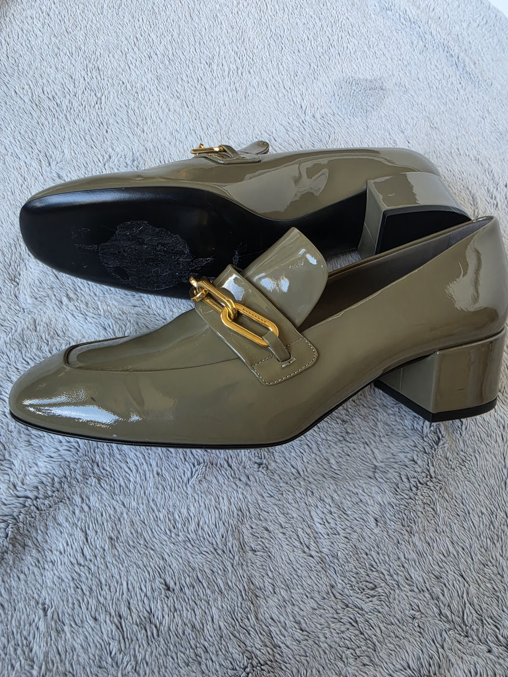 Burberry Green Patent Leather Loafers with Branded Gold Chain